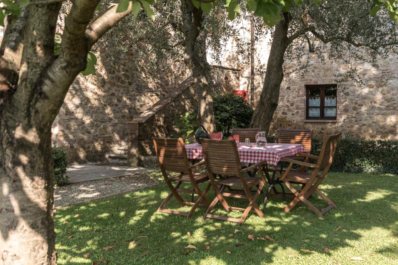 Borgo Al Cerro Aparthotel Casole dʼElsa Exteriör bild