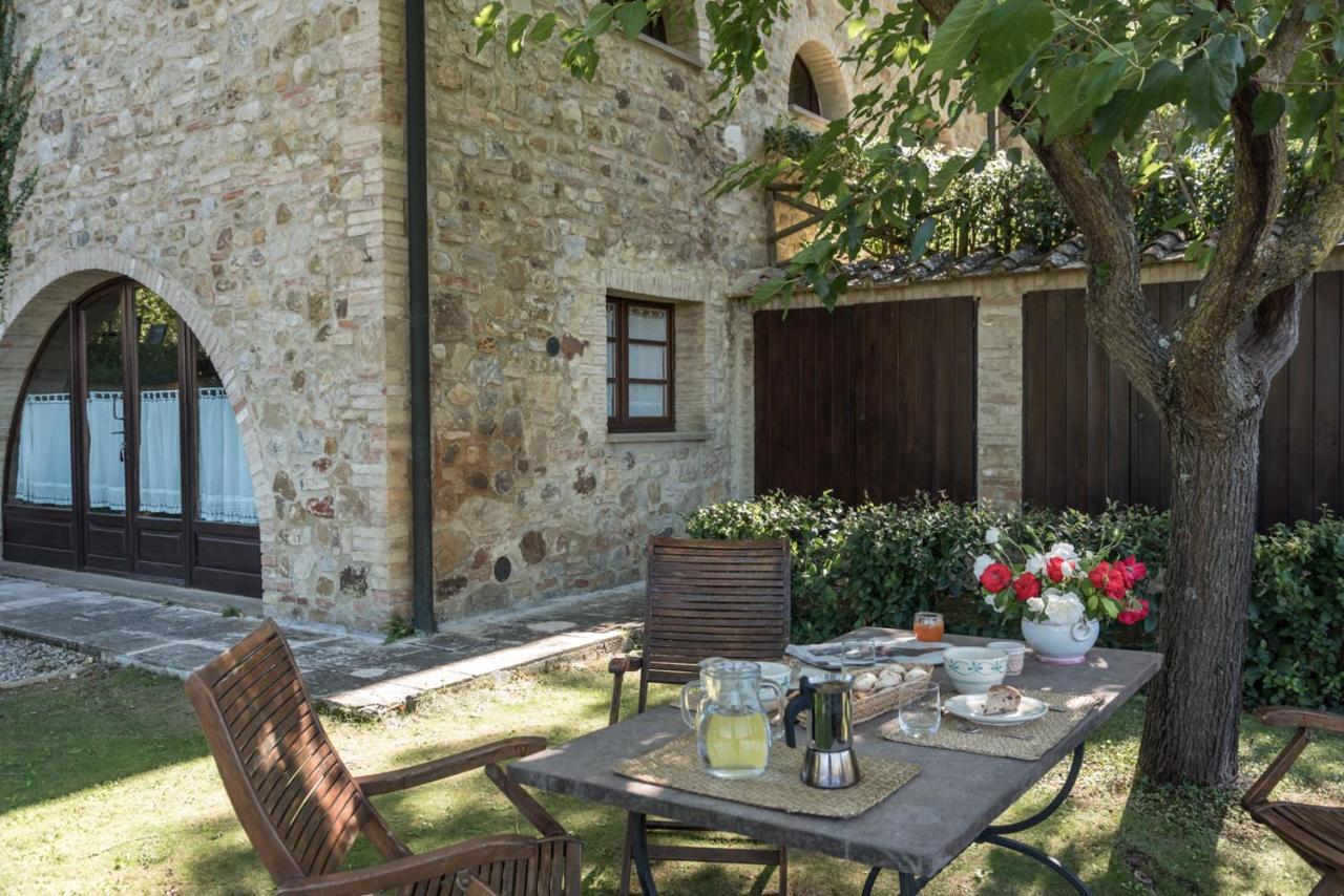 Borgo Al Cerro Aparthotel Casole dʼElsa Exteriör bild