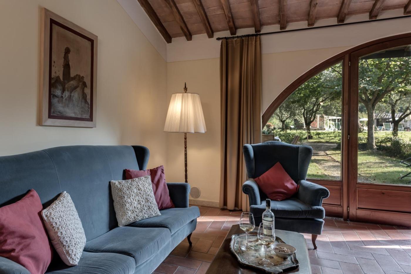 Borgo Al Cerro Aparthotel Casole dʼElsa Exteriör bild